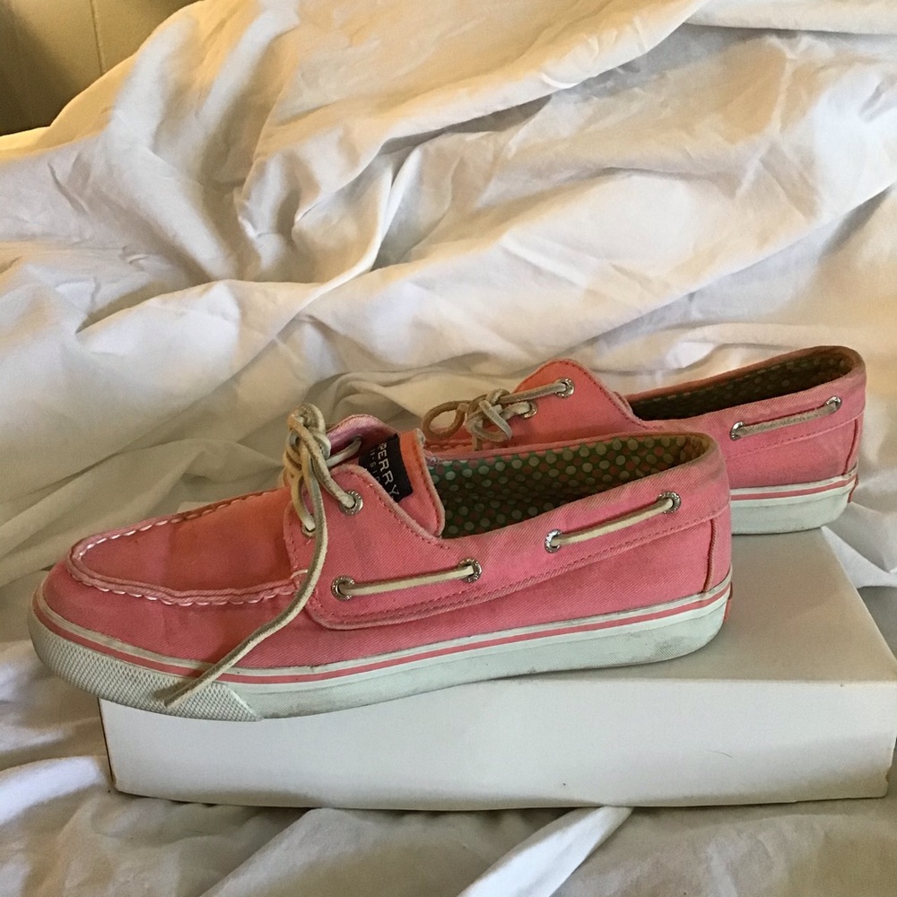 🔥Sperry pink slip on